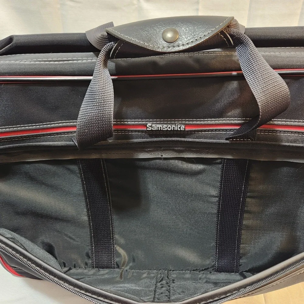 Samsonite Oyster Garment Bag 1987 Black Red Trim Fold-Out Travel Luggage USA‎
